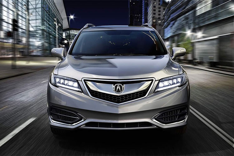 Mang phong cách thiết kế thể thao sang trọng, Acura RDX là mẫu SUV hạng sang bán chạy nhất của Honda. Xe được trang bị nhiều tính năng an toàn, vận hành tiết kiệm, độ ổn định và bền bỉ cao. 