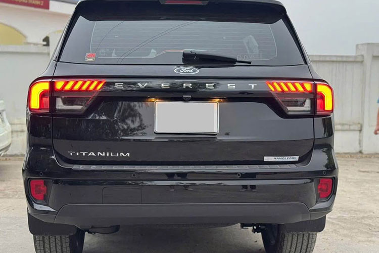 Có thể nói, chiếc Ford Everest Titanium 2.0L 4x4 AT 2024 chạy lướt 600km là lựa chọn đáng cân nhắc cho những khách hàng đang tìm kiếm một mẫu SUV mạnh mẽ, an toàn, tiện nghi mà vẫn tiết kiệm chi phí đáng kể.