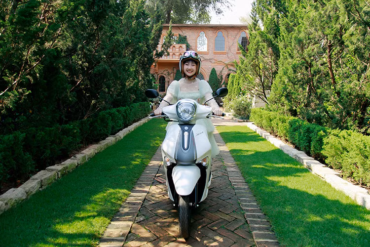 Ly do Gen Z thich di du lich phuot bang xe may