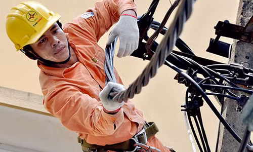 Giá điện tăng kéo hàng hóa tăng theo ảnh 1