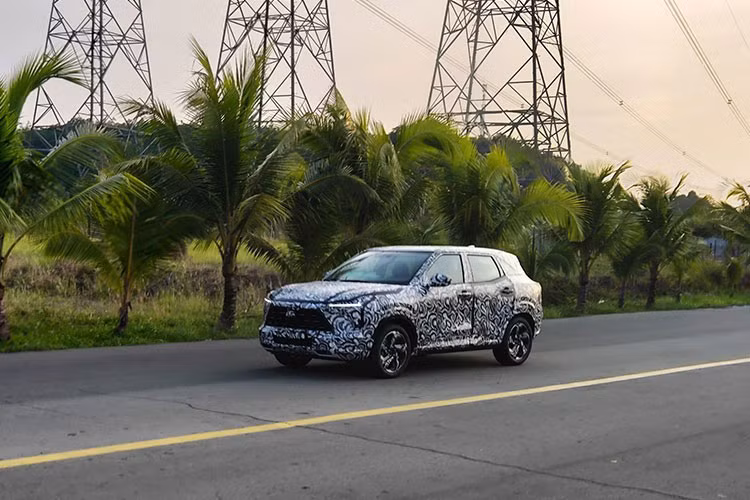 Khi ra mắt thị trường Việt Nam, Mitsubishi XFC 2024 bản thương mại hứa hẹn sẽ là đối thủ cạnh tranh đáng gờm trong phân khúc SUV cỡ B với sự tham chiến của các mẫu xe như Hyundai Creta, Kia Seltos, Honda HR-V…