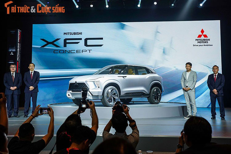 Mitsubishi XFC bản concept đã ra mắt toàn cầu tại Việt Nam vào tháng 10/2022. Được biết, bản thương mại Mitsubishi XFC sẽ ra mắt tại Indonesia trước tiên, sau đó sẽ sớm về Việt Nam. Mitsubishi Motors Việt Nam cho biết thời gian dự kiến sẽ là trong năm tài chính 2023.