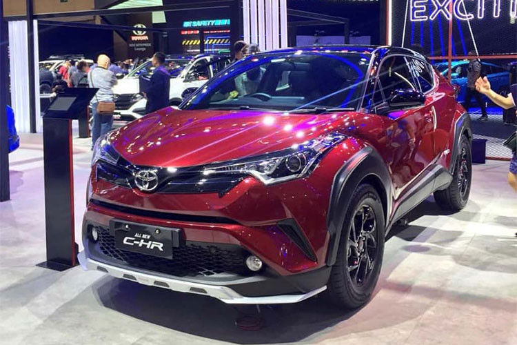 Nhà phân phối ôtô hàng đầu tại Indonesia Toyota Astra Motor vừa giới thiệu tới khách hàng tại đây phiên bản TRD của chiếc crossover cỡ nhỏ Toyota C-HR 2018 mới, thông qua triển lãm ôtô quốc tế GIIAS 2018.