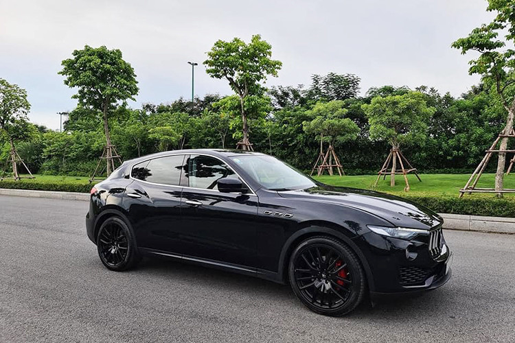 Levante – “The Maserati of SUVs” là mẫu xe gầm cao đầu tiên của thương hiệu cây đinh ba nước Ý, đánh dấu sự chuyển mình của Maserati sau hơn 100 năm hình thành và phát triển. Maserati Levante thế hệ mới cạnh tranh ở phân khúc SUV hạng sang cỡ vừa bên cạnh những tên tuổi đình đám như Porsche Macan, Jaguar F-Pace hay Range Rover Sport...