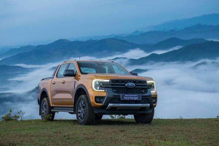 Tháng 12 vừa qua, đã có 1.912 xe Ford Ranger được bán ra thị trường, tăng 449 so với tháng trước. Dù tăng trưởng, nhưng mẫu xe bán tải này vẫn tụt 1 bậc xuống vị trí thứ 6. Doanh số năm vừa qua của mẫu Ranger đạt 16.085 xe, tăng 3,5 so với năm ngoái.