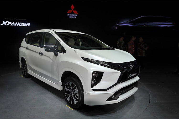 Tương tự tại Việt Nam, mẫu xe Mitsubishi Xpander 2018 gia nhập thị trường Thái Lan theo dạng xe nhập khẩu nguyên chiếc (CBU) từ nhà máy Mitsubishi ở Indonesia. Mẫu MPV 7 chỗ này mang đến người tiêu dùng ôtô xứ sở chùa vàng 2 lựa chọn, gồm phiên bản GLS Limited và GT.