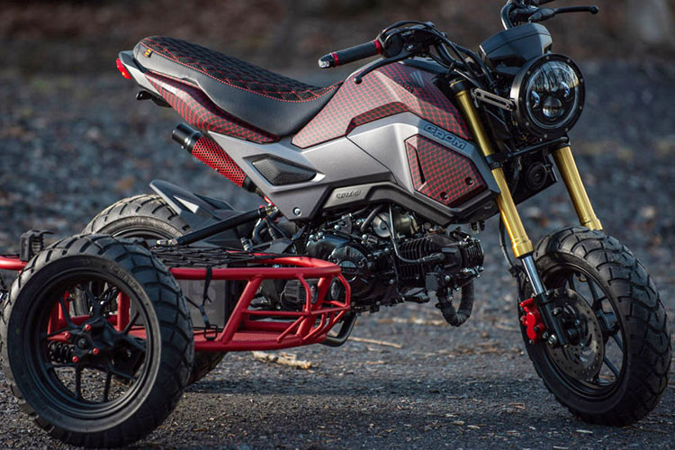 Trong đó, số lượng xe độ cũng như đồ đồ cho Honda MSX 125 là đáng chú ý nhất. Mới đây, một xưởng độ xe tại Mỹ có tên Industrial Moto đã cho ra lò một bản độ vô cùng độc đáo là Grom Sidecar với tên gọi GUS (Viết tắt của Grom Utility Sidercar: Xe Sidecar đa dụng Grom).