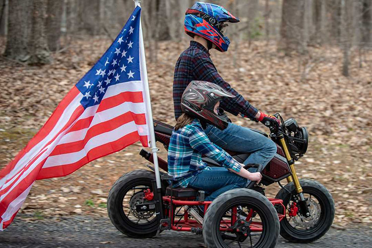 Với phong cách độ độc đáo này, đây có thể được xem là chiếc xe máy Honda MSX 125 độ sidecar độc nhất vô nhị trên thế giới hiện nay.