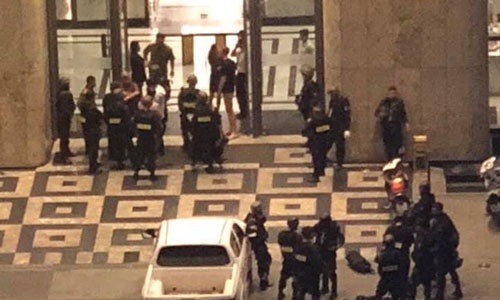 Landmark 81: Thanh nien nghi ngao da chem nguoi bi thuong