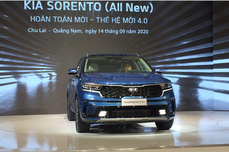 Can canh Kia Sorento 2021 tu hon 1 ty dong tai Viet Nam