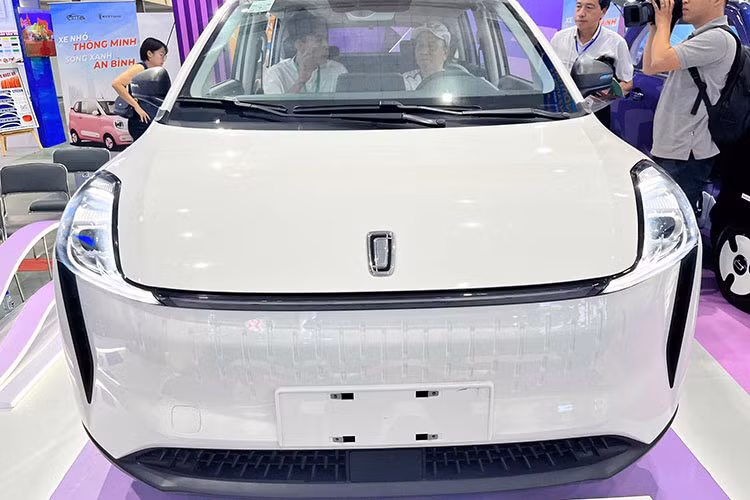 Tại thị trường Trung Quốc, Bestune NAT còn được biết đến với tên gọi Bestune e05. Đây là mẫu MPV cỡ nhỏ hướng đến người dùng phổ thông, xe sở hữu chiều dài x rộng x cao lần lượt là 4.450 x 1.840 x 1.680 mm và trục cơ sở dài 2.850 mm, Bestune NAT có kích thước gần tương đương đối thủ BYD M6.