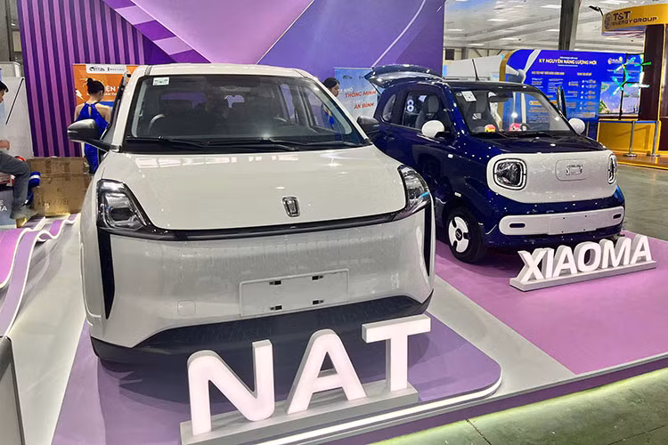 Tại Triển lãm quốc tế Năng lượng Việt Nam - Trung Quốc - ASEAN 2025 đang diễn ra tại ở Hà Nội, Công ty Thái Hưng (đơn vị phân phối xe FAW tại Việt Nam) đã chính thức giới thiệu mẫu MPV chạy điện giá rẻ Bestune NAT 2025 mới.