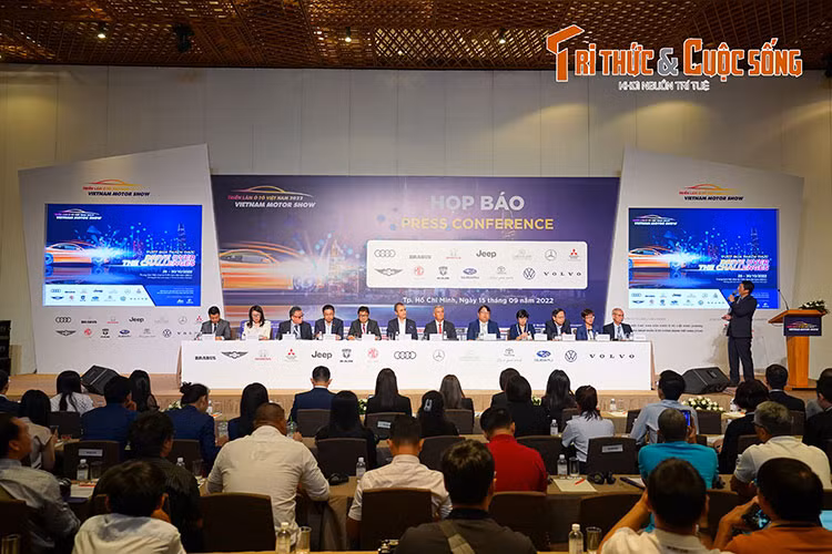 Vietnam Motor Show 2022 - nhieu xe oto dien va hybrid se gop mat