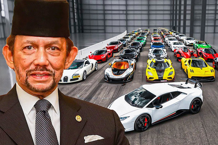 Bộ sưu tập xe khủng của Quốc Vương Brunei hiện được đánh giá là lớn nhất thế giới khi có đến 7.000 chiếc ôtô cổ hàng hiếm. Một số thống kê cho thấy, Hassanal Bolkiah có đến hơn 600 chiếc Rolls-Royce, 450 chiếc Ferrari, hơn 380 chiếc Bentley và hàng ngàn chiếc xe cực kỳ đắt đỏ, xa xỉ, quý hiếm.