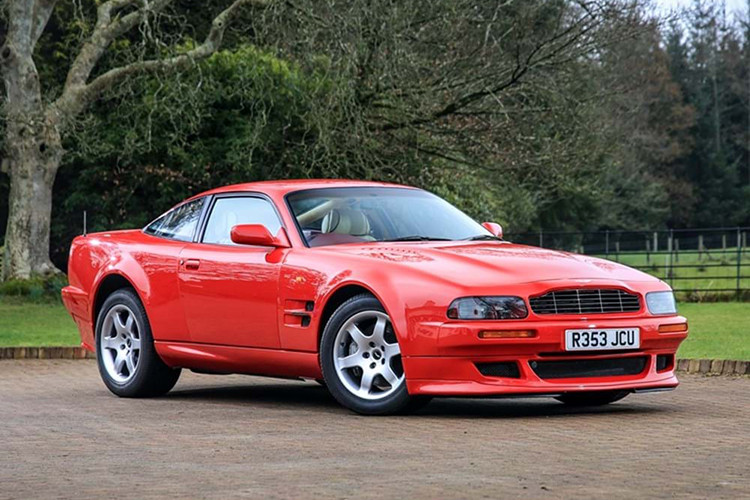 Aston Martin cũng là thương hiệu xe hơi được góp mặt trong bộ sưu tập siêu xe của Quốc vương Brunei. Theo đó, bộ sưu tập có: AM3 (một chiếc grand tourer dùng lõi Vantage nhưng thân Pininfarina), V8 Vantage Special Series II.