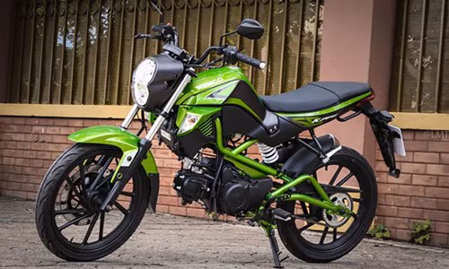 Được giới thiệu lần đầu tiên vào năm 2011 tại triển lãm môtô Milan, Kymco K-Pipe là chiếc xe máy dành cho khách hàng là giới trẻ và các tay lái mới. Tại thị trường Việt Nam, Kymco K-Pipe 50 2018 có giá bán chính thức là 20,5 triệu đồng - tăng khoảng 1 triệu đồng so với phiên bản cũ.