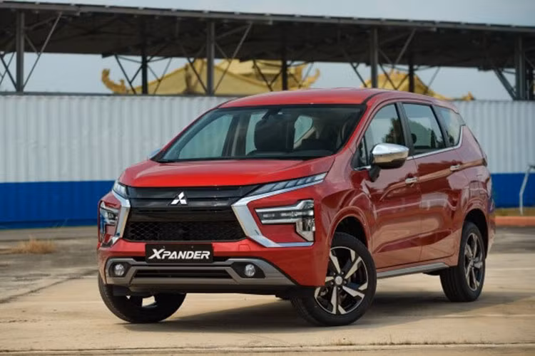 Mitsubishi Xpander ban ra 1.443 xe thang 2/2023 - van la 