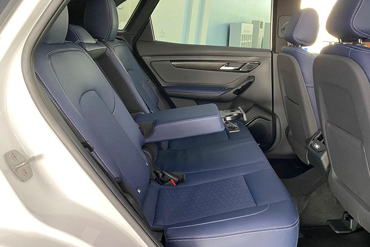 Hai phiên bản Eco và Plus của VinFast VF8 sẽ có khác biệt về dung lượng pin, trong đó bản Eco sẽ có phạm vi hoạt động tối đa là 460 km còn bản Plus sẽ lên tới 510 km.