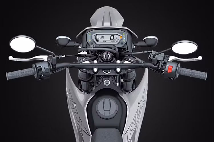 Đối với hệ thống treo, giảm trước Kawasaki KLX 230 SM 2024 được nâng cấp lên phuộc USD đường kính 37mm hành trình 188mm thay vì giảm xóc ống lồng như bản S, phuộc đơn phía sau Uni-Trak có hành trình 220mm tương tự biến thể dual-sport.