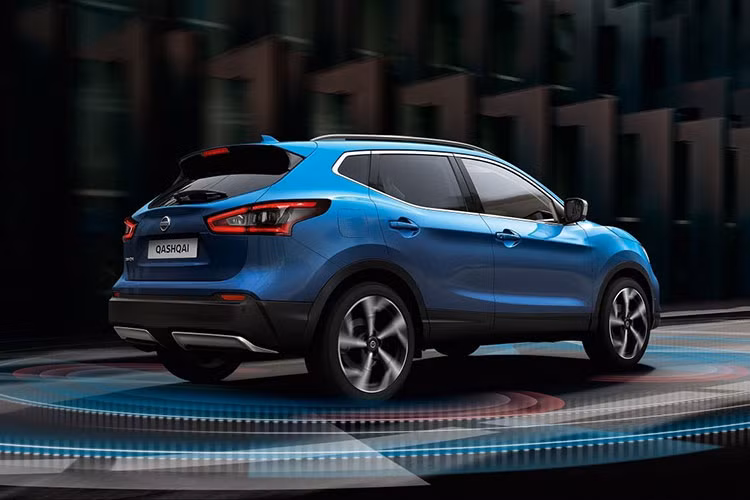 Cuối cùng, hãng xe ôtô Nissan tung ra ứng dụng mới mang tên Door to Door Navigation dành cho điện thoại thông minh. Theo hãng Nissan, ứng dụng này sẽ mang đến những tính năng mới như lên lịch trình trên điện thoại và gửi đến xe.