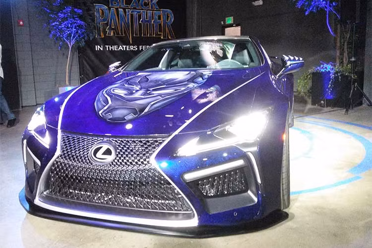 Ngoài ra, trên mẫu xe này còn sở hữu hệ thống hút khí kép giúp cải thiện khả năng hút và thoát nhiệt của xe cũng như khả năng giảm ồn và rung cho xe mới nhất được hãng xe Toyota nghiên cứu. Kết quả là chiếc Lexus coupe LC 500 có thể tăng tốc từ 0-100 km/h chỉ trong 4,7 giây.