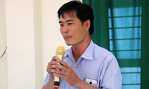 Xuc pham thay giao vi chiec quan: Vo lanh mat, chong toi xin loi