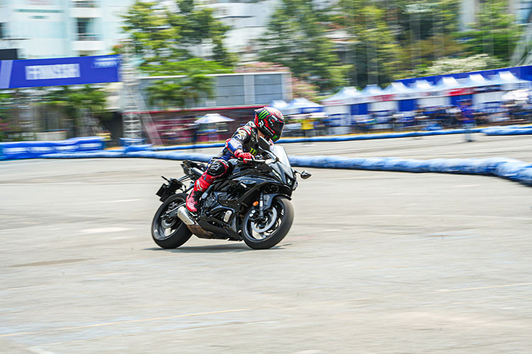 Có thể nói, những hoạt động thiết thực này chắc chắn sẽ truyền thêm cảm hứng, giúp "thổi bùng" ngọn lửa đam mê của những tín đồ tốc độ.