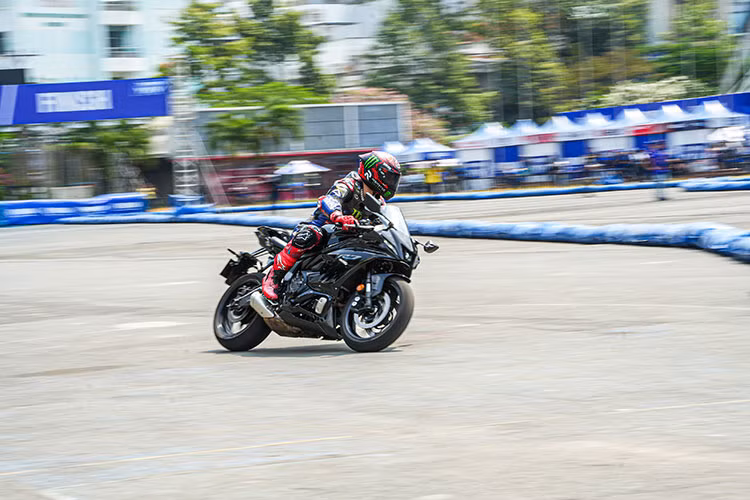 Có thể nói, những hoạt động thiết thực này chắc chắn sẽ truyền thêm cảm hứng, giúp "thổi bùng" ngọn lửa đam mê của những tín đồ tốc độ.