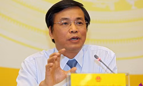 Cu tri khong dong tinh viec xu ly can bo lien quan gian lan thi o Ha Giang