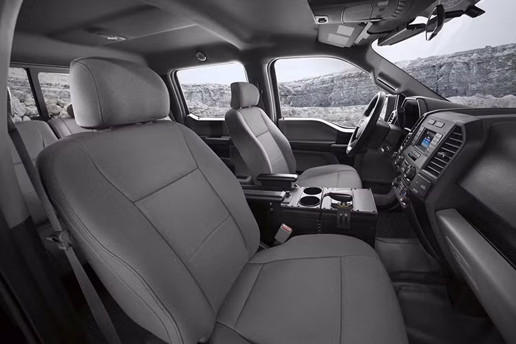 Những cải tiến này đã có được nhờ lực mô-men xoắn tăng cường và hộp điều phối mô-men xoắn 4x4 mới theo yêu cầu. Dù xe vẫn giữ nguyên động cơ EcoBoost V6 dung tích 3.5 lít lấy từ Raptor, nhưng lực mô-men xoắn cực đại hiện giờ là 678 Nm.