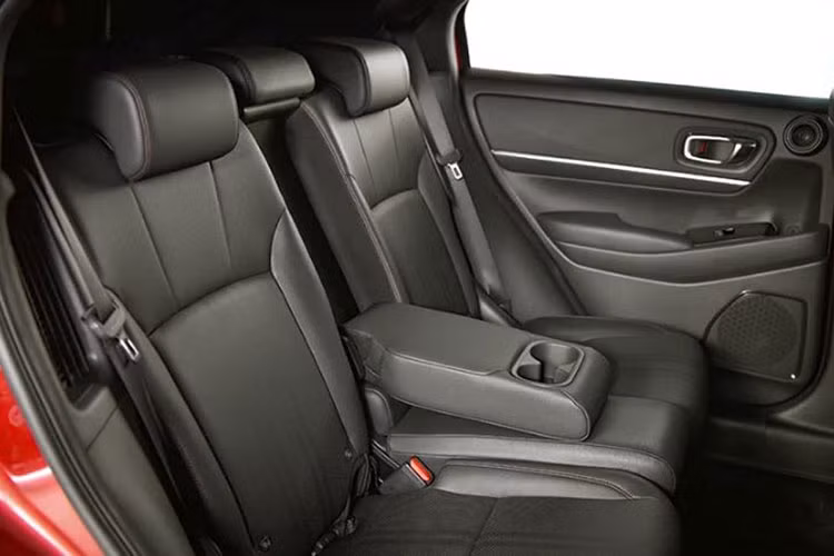 Về vận hành, Honda HR-V 2022 có động cơ mới chuyển từ 1.8L thành tăng áp 1.5L. Nhờ đó có thể sản sinh công suất 174 mã lực và mô-men xoắn cực đại 240 Nm.