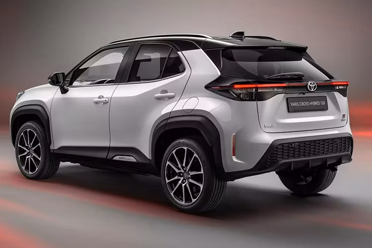 Toyota Yaris Cross khai tu ban may xang, co anh huong Viet Nam?-Hinh-2