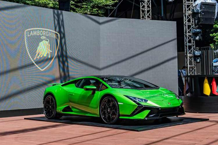 Lamborghini Huracan Tecnica hon 19 ty gan bien 