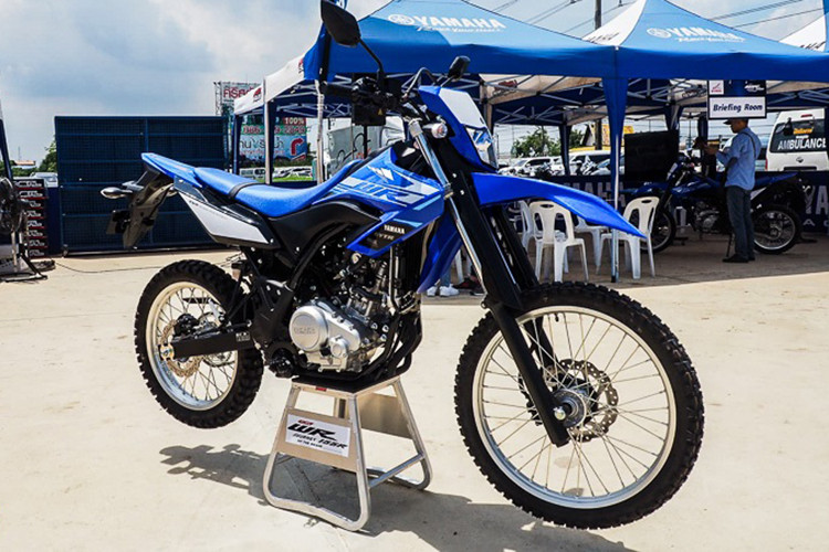 Giá xe Yamaha WR155 tại thị trường Thái Lan chính thức là 105.000 Baht (tương đương với khoảng 77,7 triệu đồng). Theo một số thông tin, Yamaha WR155 2020 đã được một số nhà nhập khẩu tư nhân tại Việt Nam đặt hàng và chuẩn bị đưa về bán tại nước ta với mức giá khoảng dưới 100 triệu đồng.