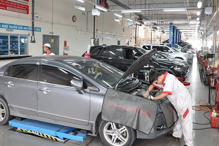 Mức tiết kiệm nhiên liệu sẽ vào khoảng 11 cent mỗi gallon. Nếu xe của bạn đến kỳ bảo dưỡng xe ôtô, hãy mang ngay tới gara hoặc có thể kiểm tra tại nhà nếu bạn là người có nghề hoặc hiểu về chiếc xe đang sử dụng.