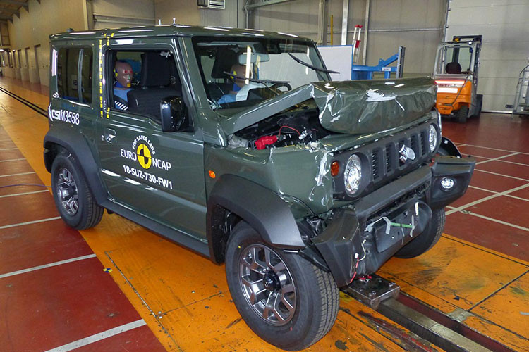 Suzuki Jimny hoàn toàn mới được hãng xe Nhật Bản ra mắt chính thức vào ngày 5 tháng 7 tại quê nhà. Jimny không phải là dòng xe nội địa Nhật mà được bán ở thị trường trên thế giới. Dù vậy, kết quả an toàn mà Jimny thể hiện trong bài thử nghiệm của EuroNCAP là quá tệ, nên có lẽ hãng xe Nhật phải cải thiện thêm nhiều cho dòng xe này.