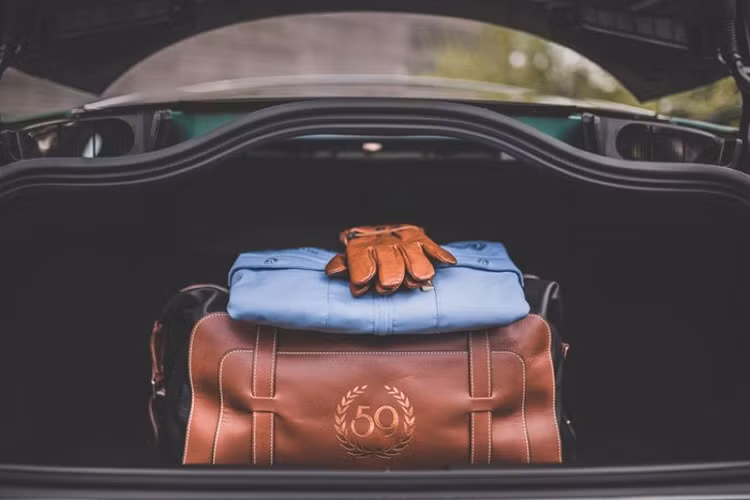 Về truyền động, DBS 59 Edition tiếp tục sử dụng động cơ Biturbo V12 5.2 lít cho công suất 715 mã lực và mô-men xoắn cực đại 900Nm, đi kèm là hộp số tự động ZF 8 cấp. Xe chỉ cần 3,4 giây để tăng tốc từ 0 - 100 km/h, tốc độ tối đa của xe là 340 km/h, lực ép đạt 180kg.