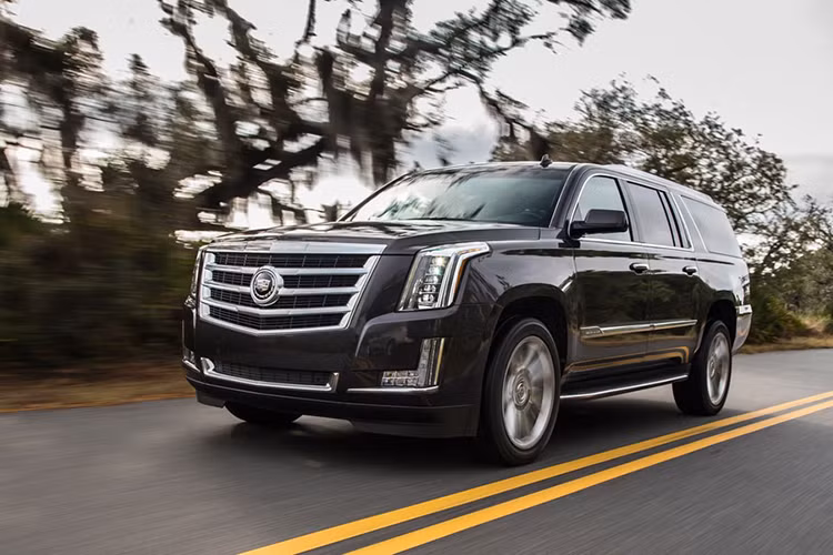 Khi nói đến xe sang, có lẽ bạn sẽ nghĩ ngay đến Rolls Royce hay Bentley, Mercedes... và bên trong cabin của những chiếc xe này cũng rất tuyệt vời. Tuy nhiên, nếu đã xem qua nội thật của chiếc Cadillac Escalade ESV Sky Captain Piano độ này, chắc chắn bạn sẽ nghĩ lại.