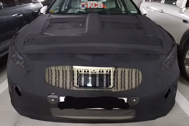 Theo dự đoán, Kia K7 2020 bản nâng cấp này sẽ có 3 biến thể với những tuỳ chọn động cơ khác nhau tuỳ thị trường phân phối. Đáng tiếc là Kia K7 không được phân phối chính hãng tại thị trường Việt Nam.