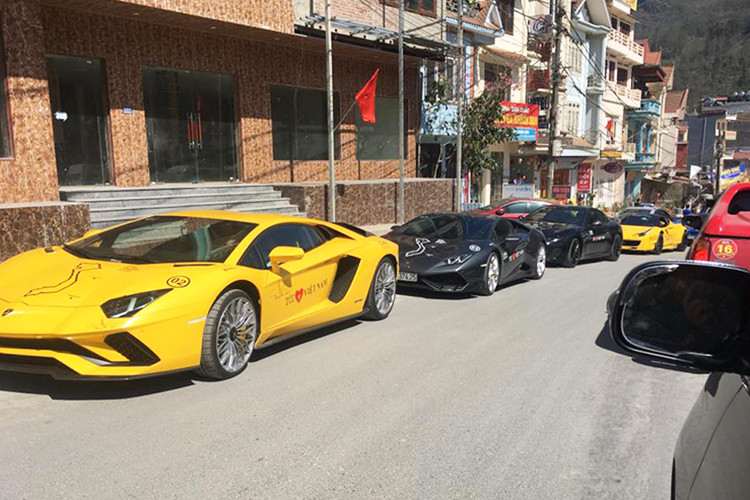 Sau khi có mặt tại Sapa, đoàn xe sẽ di chuyển ngược trở về Hà Nội và dự kiến sẽ viếng thăm lăng Bác. Chặng 2 bắt đầu từ ngày 6/3, đoàn xe dự kiến sẽ lên đường về Ninh Bình từ Thủ đô Hà Nội với tổng quãng đường dự kiến là hơn 100 km cũng chủ yếu là cao tốc với tốc độ tối đa 120 km/h.