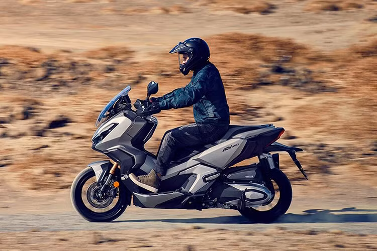 Việc Honda Việt Nam ra mắt ADV 350 2025 là một tin vui với những ai yêu thích dòng xe tay ga địa hình cao cấp. Mức giá xe Honda ADV 350 2025 tại Việt Nam dự đoán khoảng dưới 170 triệu đồng.