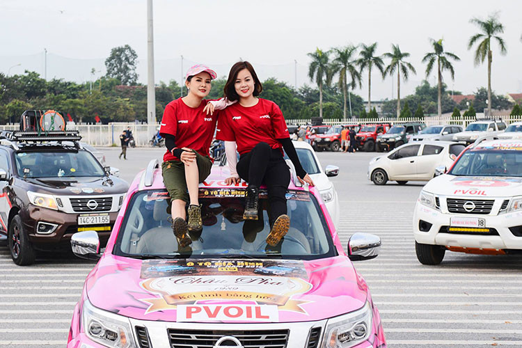 Theo điều lệ giải, hạng thi "mở rộng" có số lượng tối đa 10 đội, các xe tham dự bắt buộc phải có hệ khung sắt xi (chassis), phải có vỏ ca-bin với đầy đủ: ca-pô, nóc, các cánh cửa (cao ít nhất 50cm tính từ sàn xe), tai xe trước và sau.