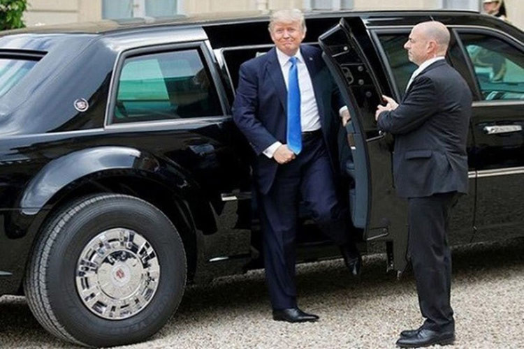 The Beast 2.0 sở hữu hàng loạt các trang bị an toàn tối tân bao gồm lốp xe run-flat, công nghệ nhìn xuyên màn đêm, đi cùng với hệ thống thông tin liên lạc hiện đại và bảo mật bậc nhất. Bên cạnh đó, bình khí oxy cũng được dự trữ sẵn trên xe để sử dụng trong những trường hợp khẩn cấp.