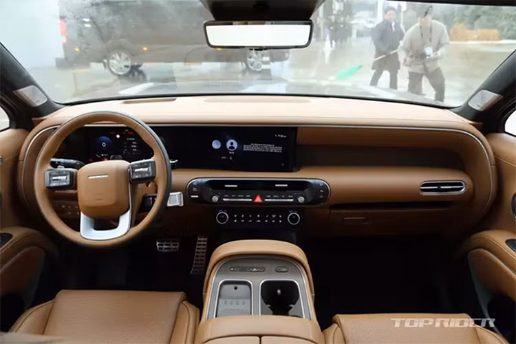 Trước sức nóng của Palisade 2025, Hyundai đang gấp rút nâng cấp nhà máy Ulsan nhằm tăng công suất. Tuy nhiên, ngay cả khi mở rộng sản xuất, tình trạng khan hàng vẫn được dự báo sẽ kéo dài trong thời gian tới.