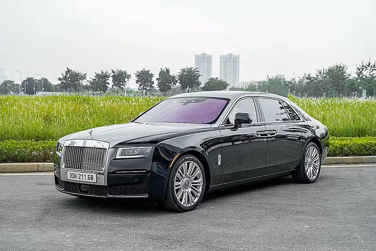 Rolls-Royce Ghost 2022 moi chay 688km, dai gia Ha Noi ban 39,9 ty