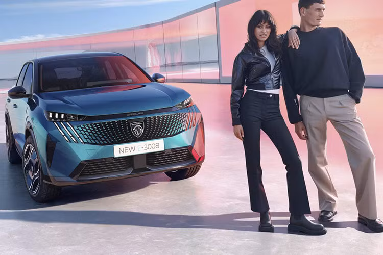 Hãng xe Pháp vừa gây chú ý khi công bố mẫu xe điện Peugeot E-3008 Long Range 2025 mới của minh vừa qua đã hoàn thành quá trình hoạt động dài từ Paris đến Nice chỉ với hai lần dừng sạc.