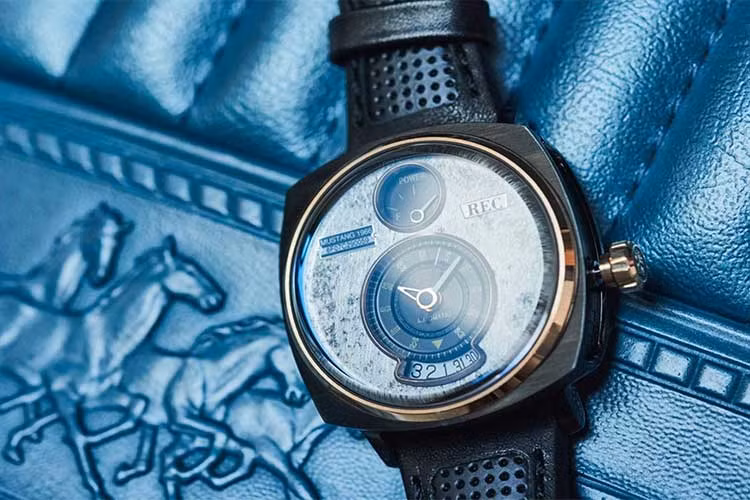 Để thực hiện điều đó, REC Watches phải tìm hiểu kỹ lưỡng lịch sử của mỗi chiếc xe, trò chuyện với chủ sở hữu trước, thu thập những câu chuyện, hình ảnh của phương tiện và cuối cùng là kết hợp chúng lại.