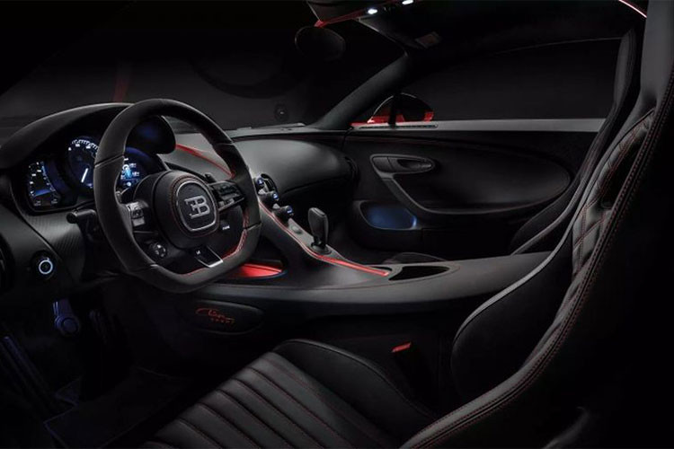 Hiện tại có hơn 300 xe thuộc dòng Chiron trong tổng 500 chiếc được sản xuất giới hạn đã được bán. Trong đó, 43% đơn đặt hàng đến từ thị trường Châu Âu, 26% từ thị trường Bắc Mỹ và 23% từ khu vực Trung Đông, khu vực châu Á - Thái Bình Dương chiếm 8% còn lại.