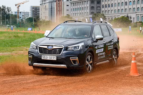 Subaru va 4 cong nghe dinh vi loi di rieng tai Viet Nam-Hinh-2