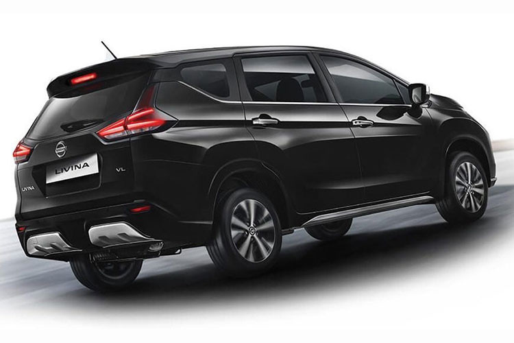 Mới đây, một đại lý chính hãng của Nissan tại Hà Nội đã đăng thông tin úp mở việc Livina 2019 sẽ về Việt Nam dưới dạng xe nhập khẩu từ Indonesia. Cũng theo đại lý này, Nissan Livina 2019 tại Việt Nam sẽ có giá khởi điểm dự kiến 560 triệu đồng. Nếu đúng như vậy, Nissan Livina 2019 sẽ ngang ngửa với Mitsubishi Xpander vốn có giá từ 550 triệu và 650 triệu đồng tại Việt Nam.